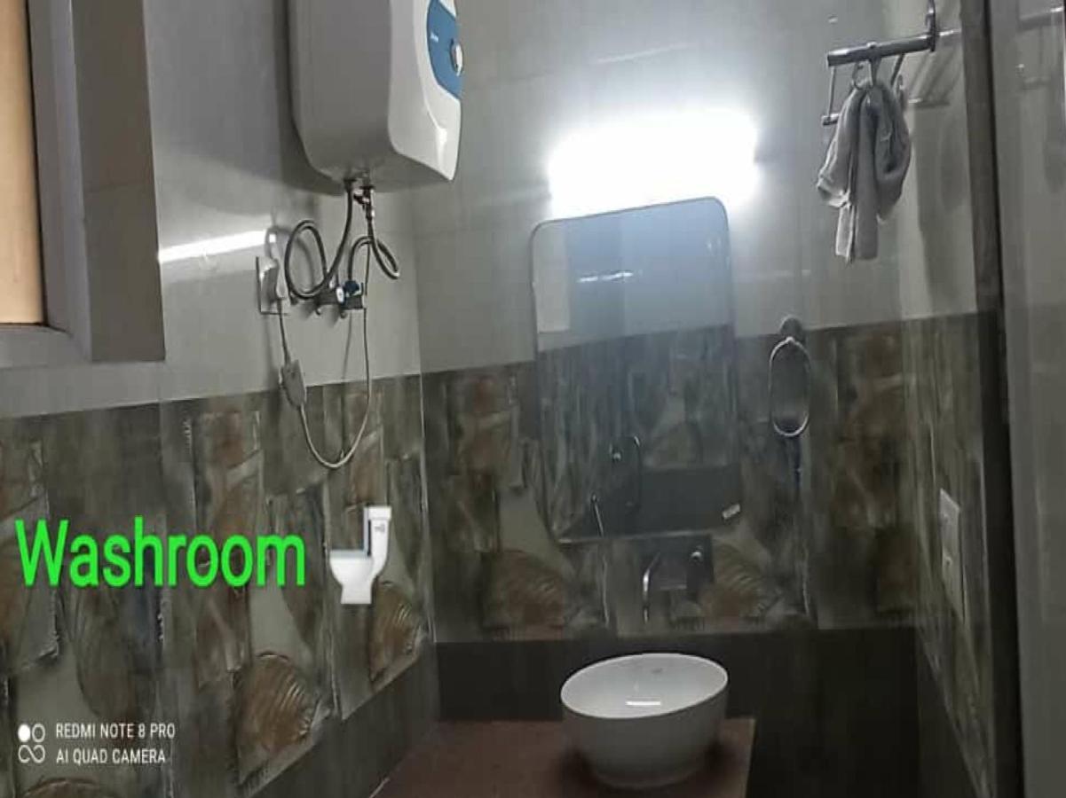 Oyo 74401 Aster Garden Suites Delhi  Exterior foto
