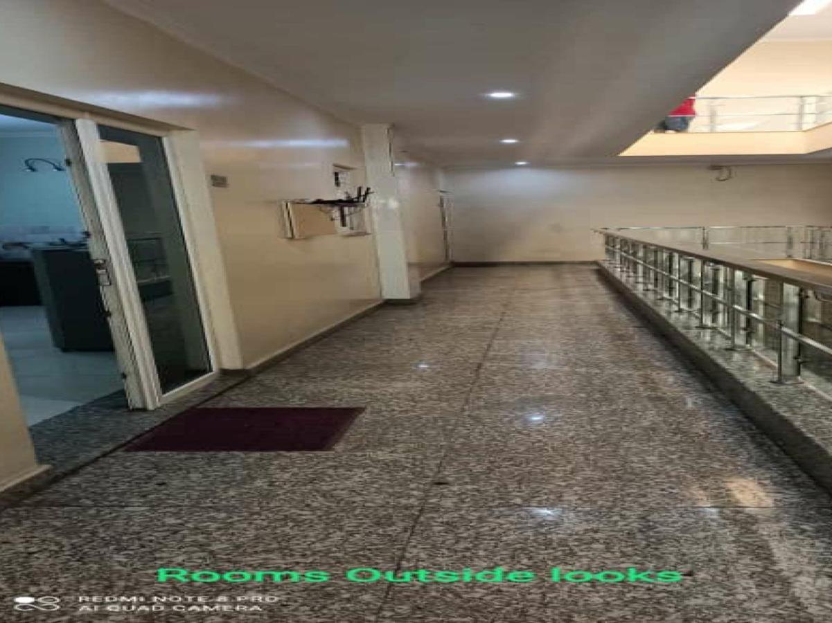 Oyo 74401 Aster Garden Suites Delhi  Exterior foto