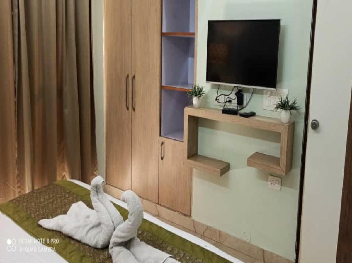 Oyo 74401 Aster Garden Suites Delhi  Exterior foto